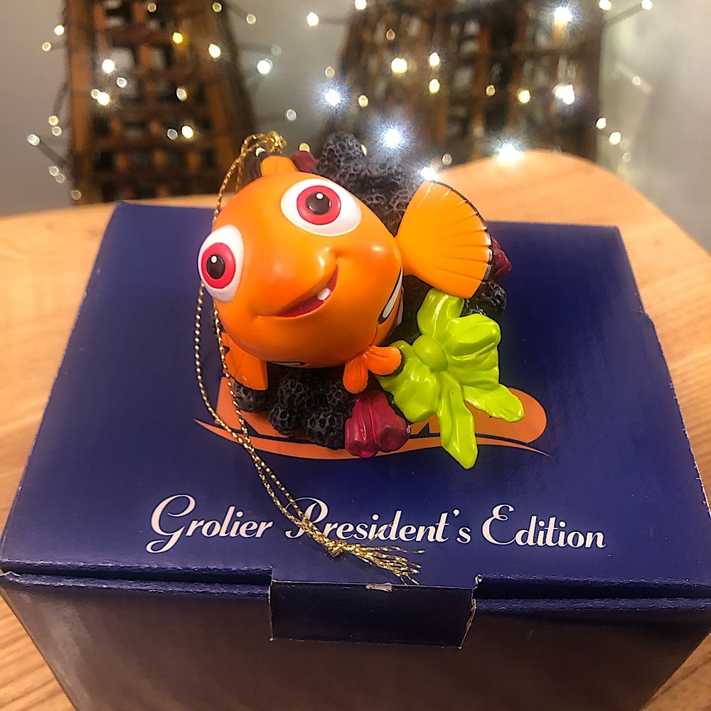 Vintage Disney Collectable Christmas Ornament - Finding Nemo in Coral Reef